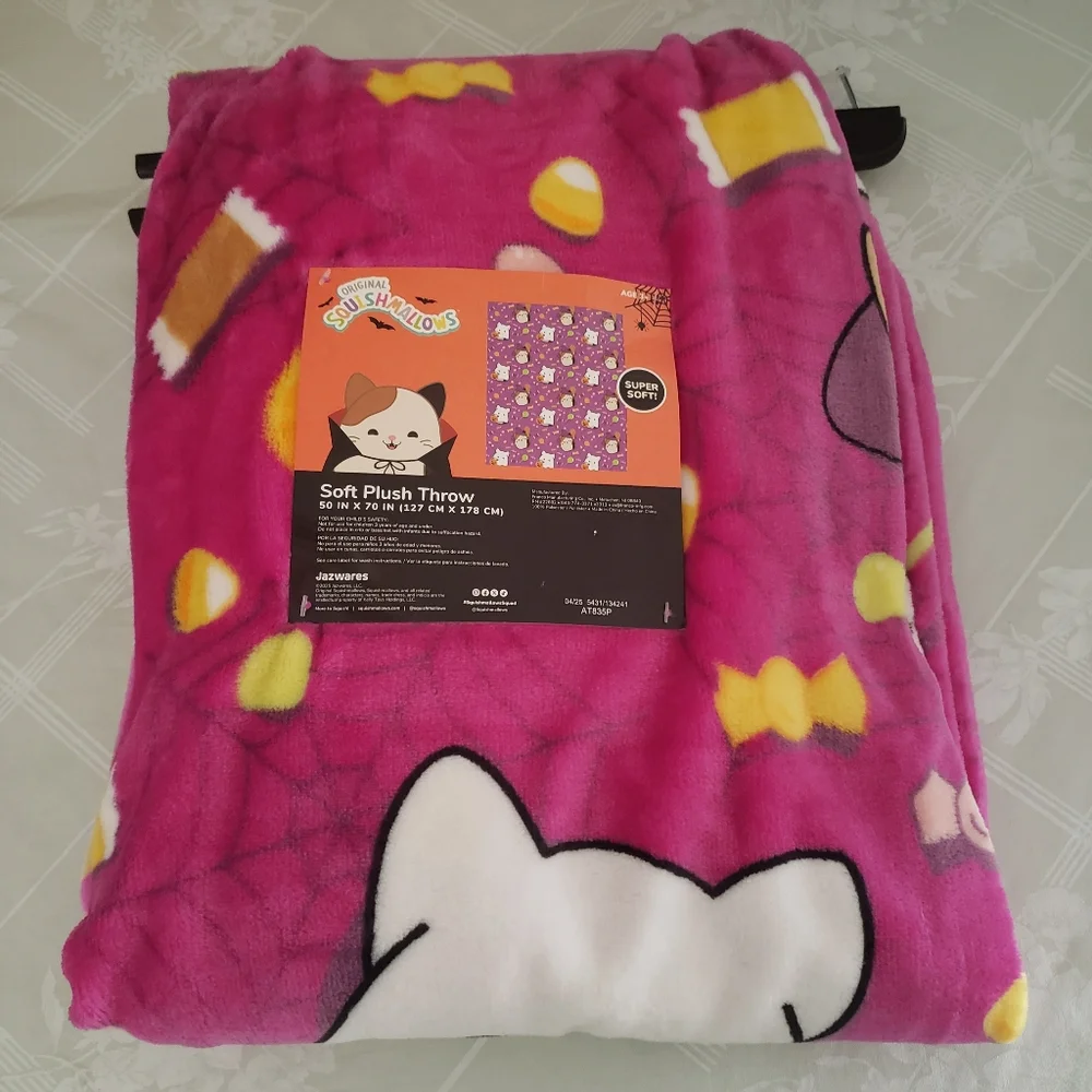 Squishmallows Cam The Cat Spooky Halloween 50x70 Soft Plush Throw Blanket NWT